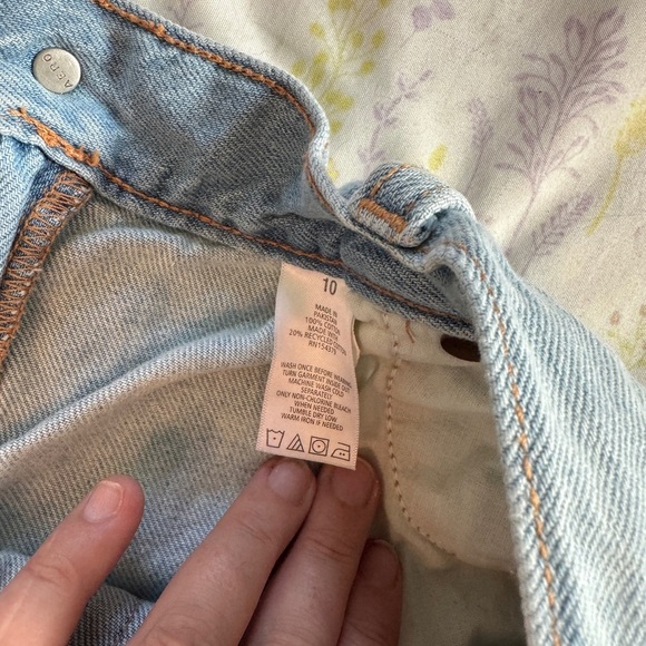 Like new Aeropostale High Rise Shorty Jeans - Light Blue sz 10 - Picture 4 of 4